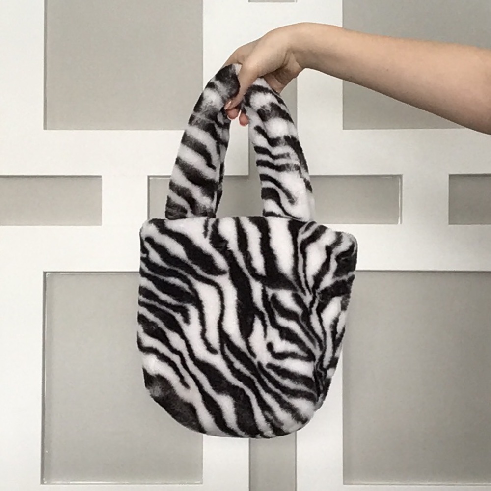 Handmade🦓faux fur zebra tote bag